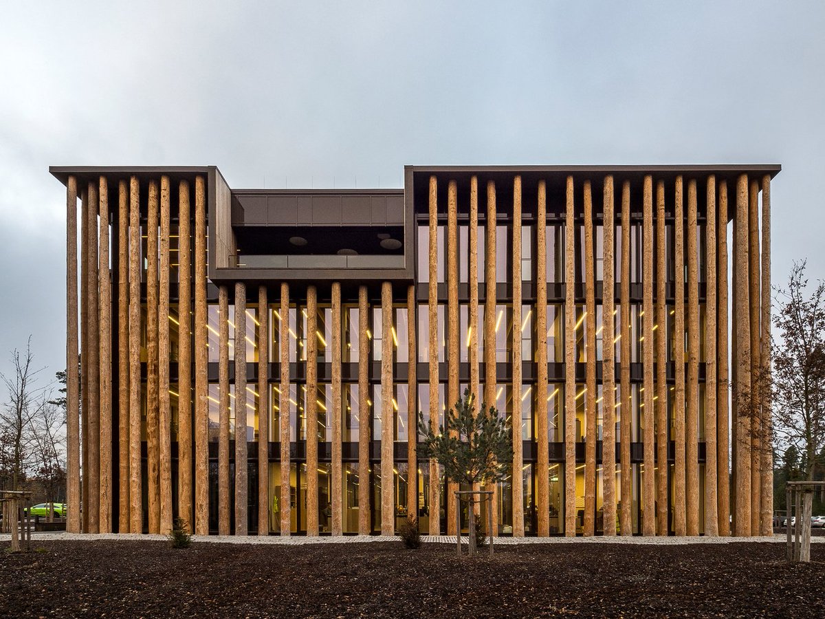 ArchDaily's tweet photo. Hohes Holz Office for the Ziegler Group / Brückner &amp; Brückner Architekten - #Germany 
#Architecture #OfficeInterior #InteriorDesign https://t.co/PYACwYNGF2