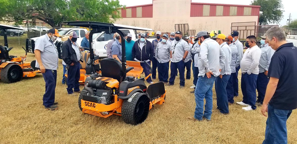 PSJAOperations's tweet photo. Our Iron Chariots have arrived. THANK YOU to our Superintendent of Schools, Dr. Jorge Arredondo, and our Board of Trustees for investing in our grounds department. Each of the 9 teams is gaining a mower along with 20+ weed eaters! Aye Vamos!#PSJAStrongerTogether @PSJAISD https://t.co/x9M6rCZdeM