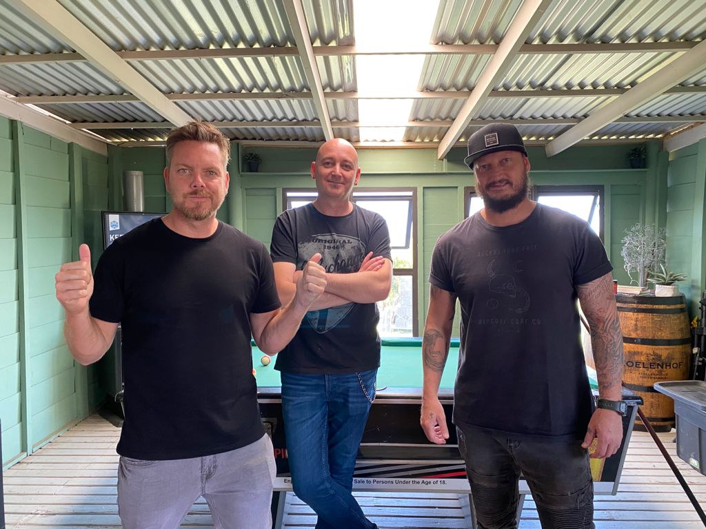 Being back on the road has been an absolute BLAST! 
Getting ready to rock Three Chameleons in George tonight 🤘 
Tickets will be available at the door, so bring a picnic basket and a blanket and come hang out.