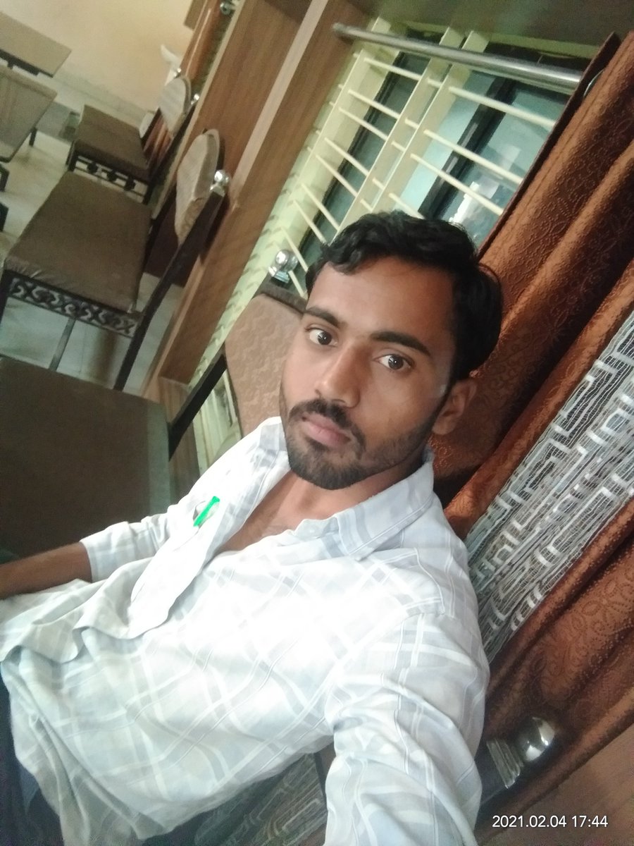 BE Happy 
आयुष्याने मला एक गोष्ट शिकवली 
स्वत : मध्ये खुश रहा आणि कोणाकडून 
कोणताही अपेक्षा ठेवू नका