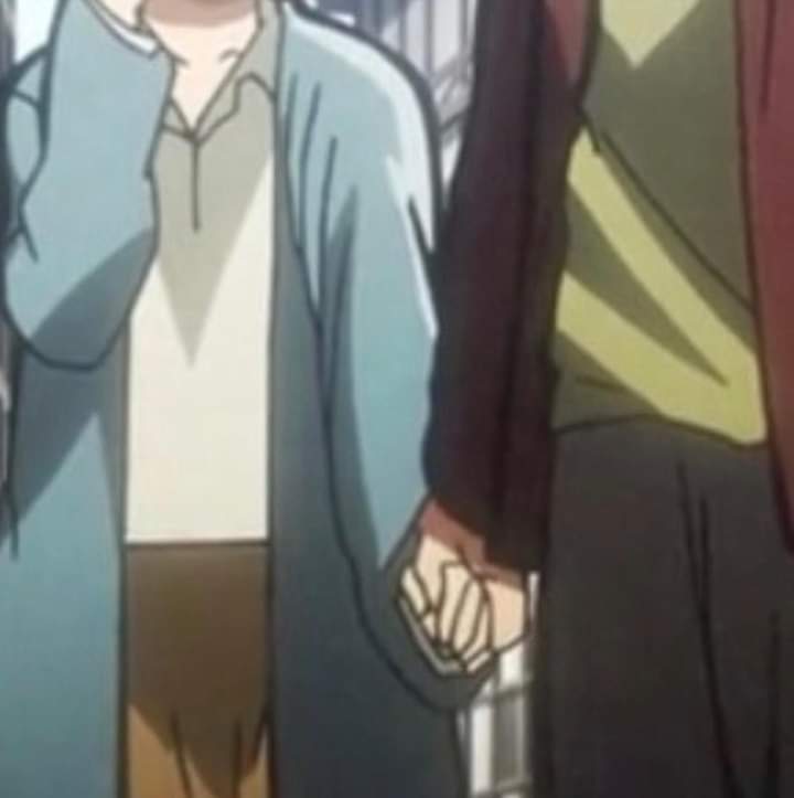 pagevcut's tweet photo. O eren segurando a mão do armin, machuca mais aonde ainda tá doendo https://t.co/6LBzTr19Gg