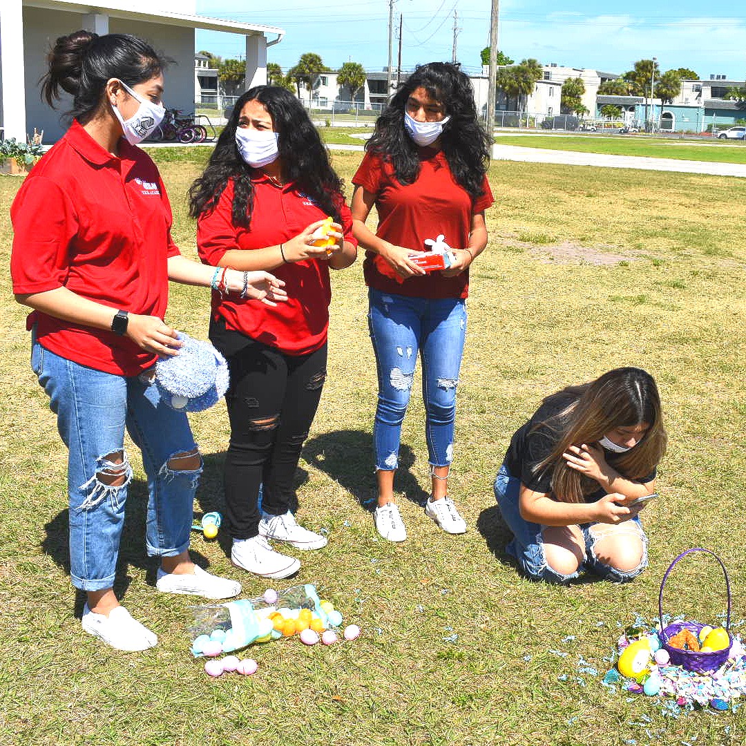 BGCTampa's tweet photo. #SpringBreakGoals 50 of our Club Members participated in 𝗬𝗘𝗦 𝗔𝗰𝗮𝗱𝗲𝗺𝘆: a career exploration + job readiness program where teens got to learn resume building, conduct mock interviews, and compete to create the best ad for @PDQFreshFood (🎥video coming soon)! https://t.co/63jEwmtIqy