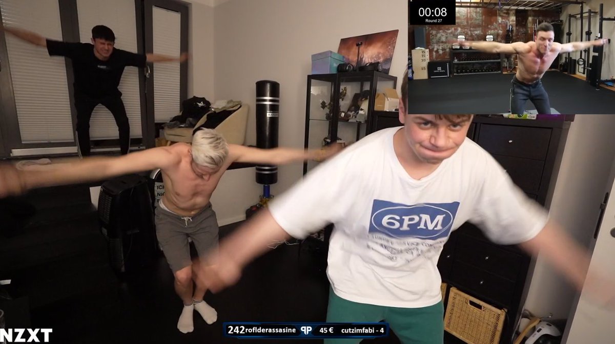 Niemand:

Diese 3 Vögel am Morgen die mich immer wecken: