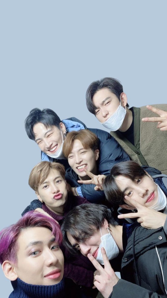 sunchanloves's tweet photo. Quando você digita 🤪🤪🌎🤪 sem querer. https://t.co/rhQVRoCjzQ
