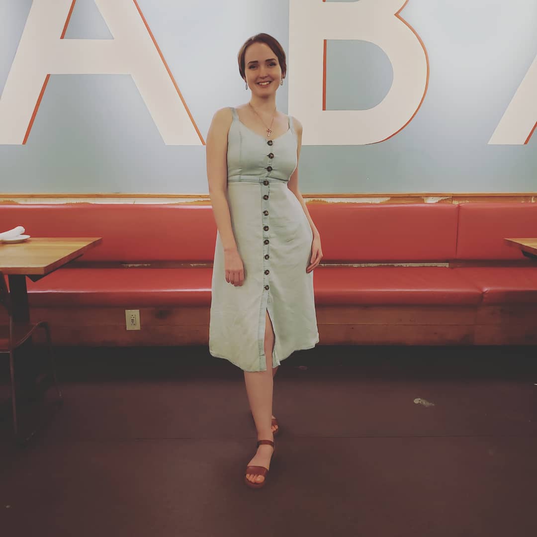 HazelEyedMuse's tweet photo. So I did a thing...

#newdo #haircut #pixiecut #audreyhepburnstyle #twitch #twitchstreamer #twitchgirls #gamer #gamergirl #gamergal #gaming #twitchcommunity #gaming https://t.co/Gt0dUQF7Ku