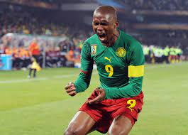 ReyesGleb's tweet photo. Goleadores de la Copa Africana de Naciones:
Samuel Eto'o:
Bicampeón de Africa 2000, 2002
Sub Campeón de Africa 2008
Medalla de Oro Sidney 2000
Sub Campeón Copa Confederaciones 2003
Con 18 goles en 29 partidos, el camerunés es el máximo goleador de la historia del la #CAFN. https://t.co/P5izwxeHKT
