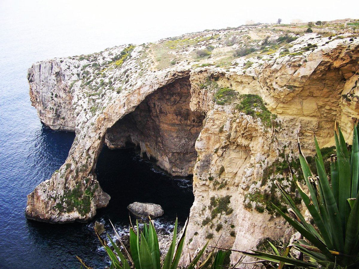 Blue Grotto - Malta 🇲🇹

#bluegrotto #bluegrottomalta #maltaphotography #malta #malta❤️ #maltaisland #maltalife #maltatravel #visitmalta #maltatourism #maltatrip #maltagram #malta🇲🇹