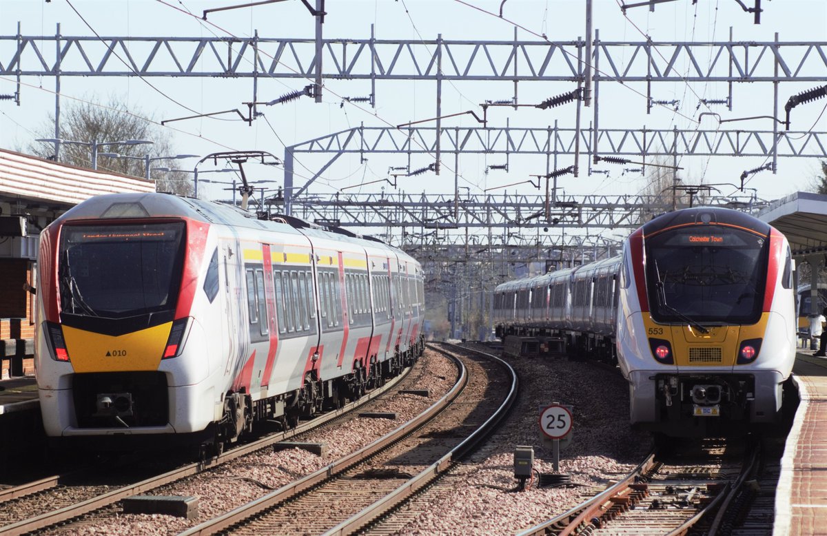 ThePinkMeowstic's tweet image. Anglia's new order: 745010 accelerates away from Colchester on 1P24 Liverpool St - Norwich. While 720553 sits in P4, which would have worked 2F40 to Colch Town but was cancelled due to lack of train crew.
#class720 #class755