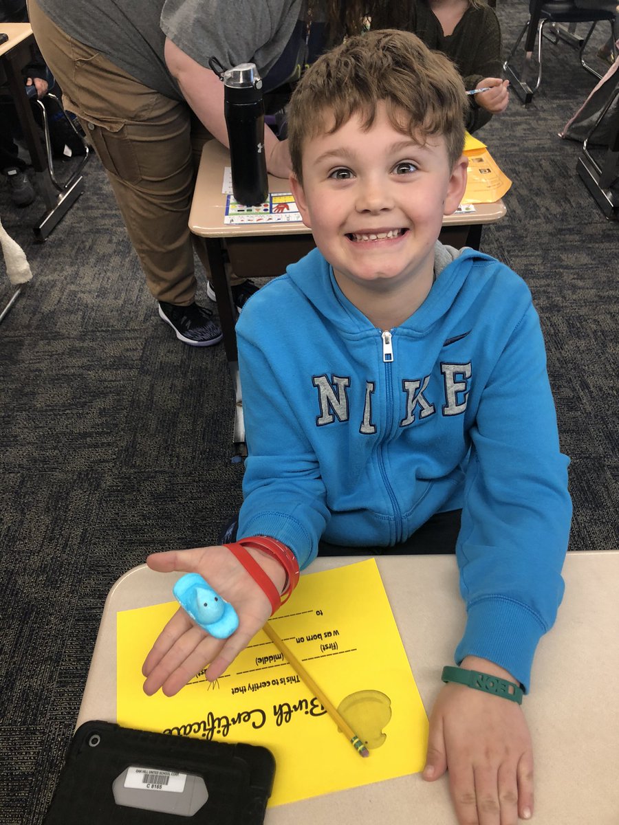 Troyer2nd's tweet photo. We had baby chicks arrive today. We were so excited to watch them hatch. We made houses for them and started making baby books. We can’t wait to have adventures with them. @ConverseElem https://t.co/lUVrP02sZC