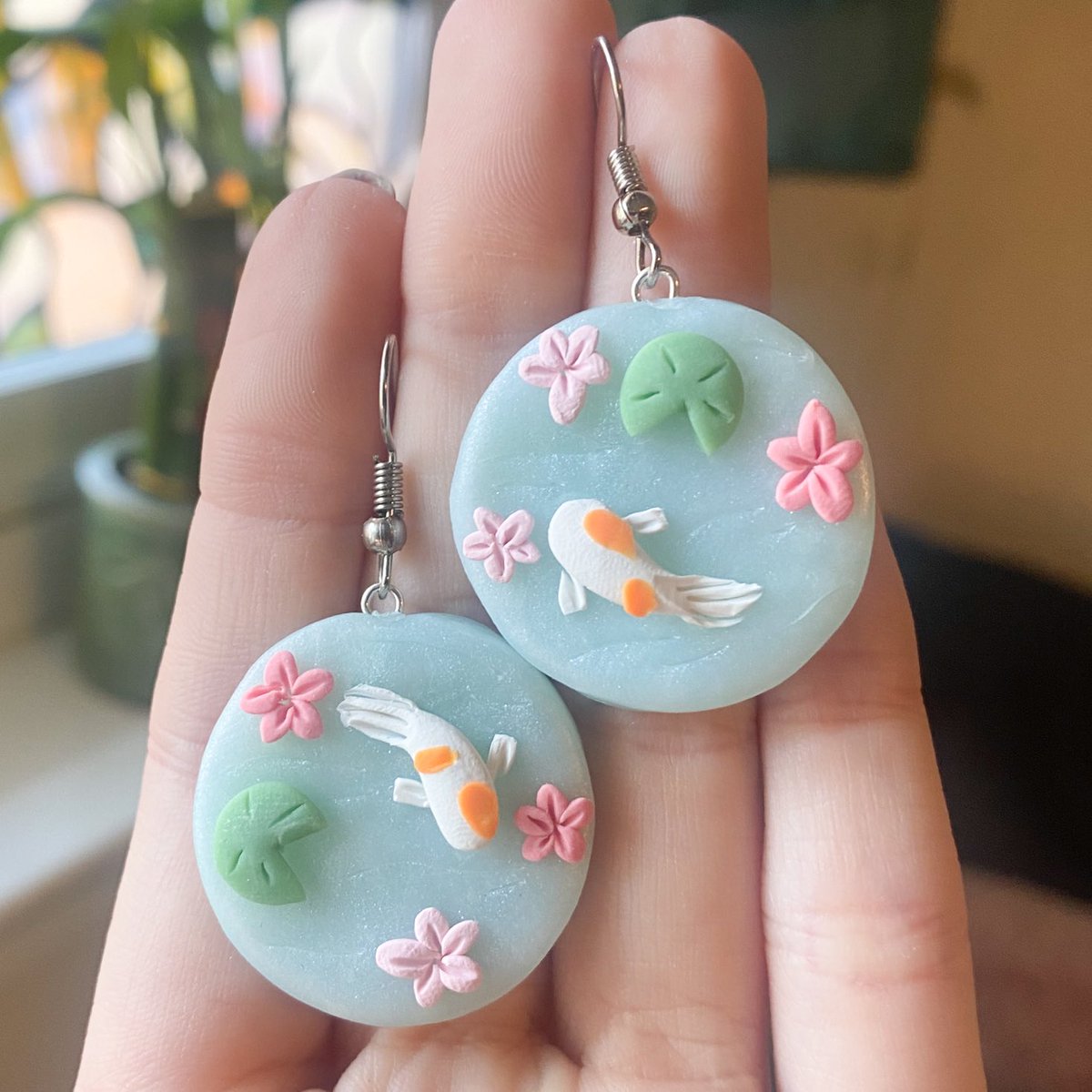 peripheralUS's tweet photo. 🌸GIVEAWAY TIME!!🌊
im rlly happy you pals like the koi ponds so im giving away a cherry blossom koi pond pair !

1️⃣ make sure youre followin me🥺
2️⃣ like and RT this!
3️⃣ tag a bud or two! the more buds you tag, the more entries you get🥰

OPEN TO US, CANADA, + UK
ENDS APRIL 11 https://t.co/sQGq7B5YP1
