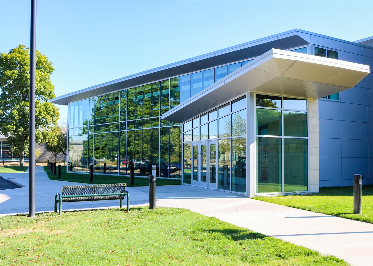 ESCCJordan's tweet photo. Individualized campus tours of the Piqua Campus at #EdisonState are being offered on Tuesdays and Thursdays between 10:00 a.m.–3:00 p.m. Schedule your visit today!
➡️ https://t.co/wiGAChHfvN https://t.co/WI5FA3Yqpj