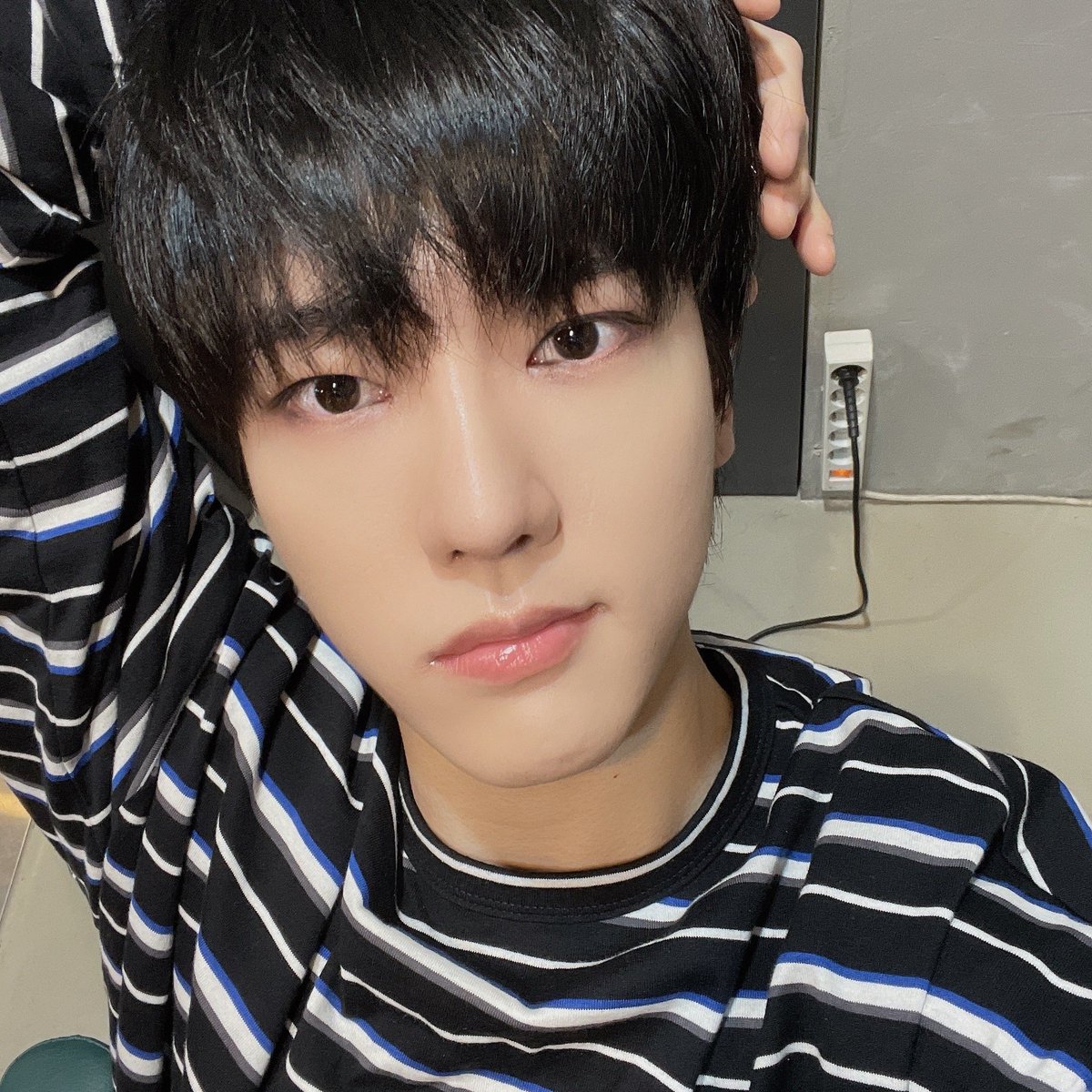Junghoon_OmegaX's tweet photo. [#OX]

📸😶
오늘도 존 하루

#OMEGA_X #오메가엑스 #정훈 https://t.co/3GEt1BEpb0