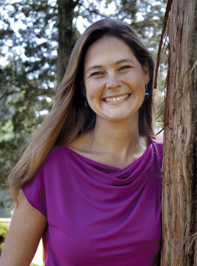 TheHuntington's tweet photo. Just announced: Nicole Cavender of The Morton Arboretum appointed Director of Botanical Gardens at The Huntington. 🌿 https://t.co/SlW9s1hbr2 https://t.co/DaC1qlzm01