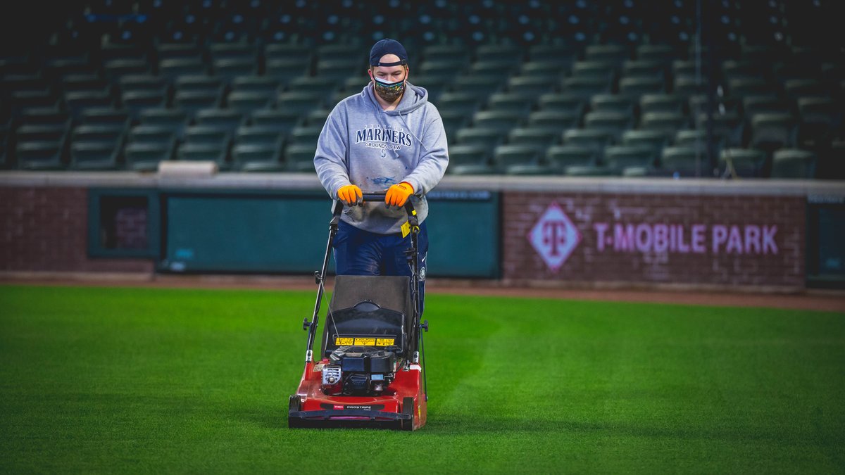 Mariners's tweet photo. “Field work ahead” 

Uh yeah, we sure hope it does. https://t.co/8xXP4Yz1TV