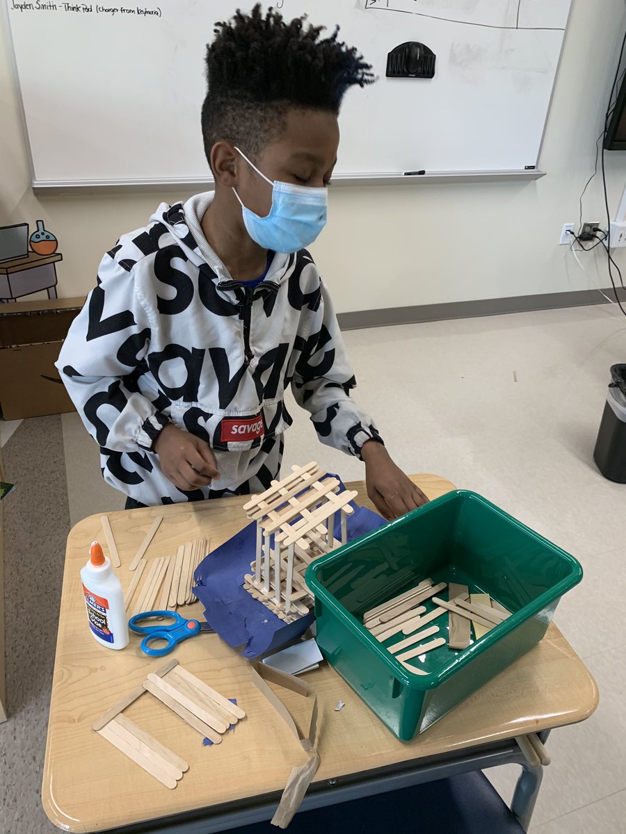 TAGMsRackston's tweet image. My #TAGSCHOLAR of the day amazed the class with his brilliant design of his Tiny Home 🏡! This is #thetagexperience at @APSTAGAcademy #OurCascade