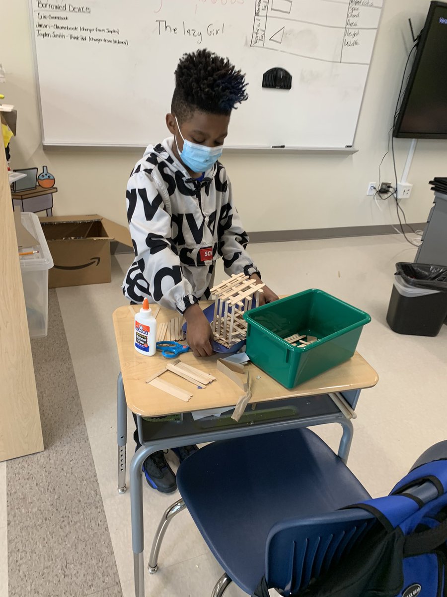 TAGMsRackston's tweet image. My #TAGSCHOLAR of the day amazed the class with his brilliant design of his Tiny Home 🏡! This is #thetagexperience at @APSTAGAcademy #OurCascade