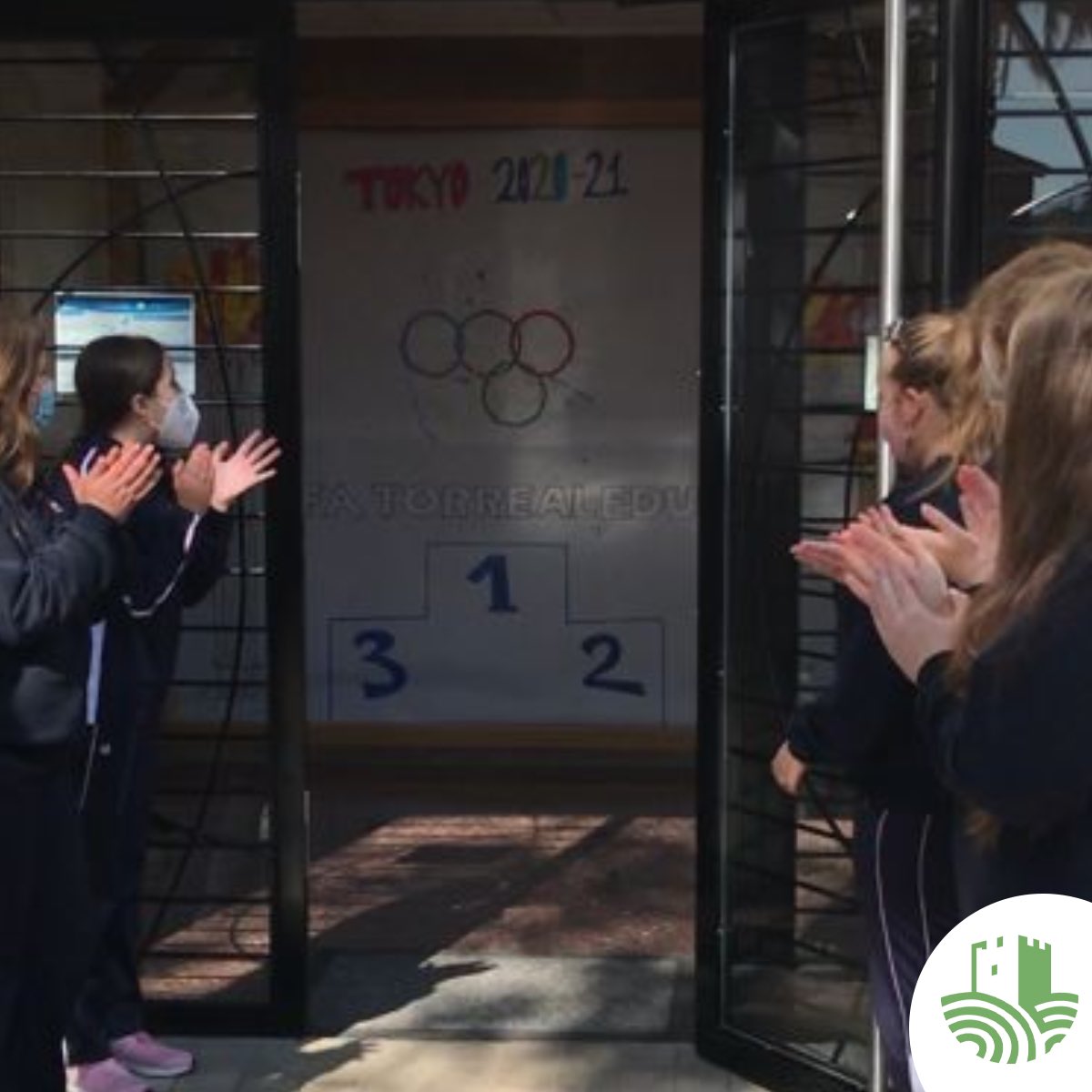 💚🏃‍♀️🥇 A la #EFATorrealedua ens sumem al Dia de l’Esport. Perquè és un hàbit de vida d’allò més saludable i perquè ens aporta molts beneficis al nostre cos 👏🏼

#FormaciónEFATorrealedua #EducaciónConValores #Educación #SomosEFA