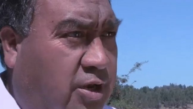 Cooperativa's tweet photo. Dirigente mapuche por ataque a equipo de TVN: "Les tocó a ellos, mala suerte, pero esto ocurre a diario acá" #CooperativaEnCasa https://t.co/EcJpqv4OtF https://t.co/rvKL3FOQ1g