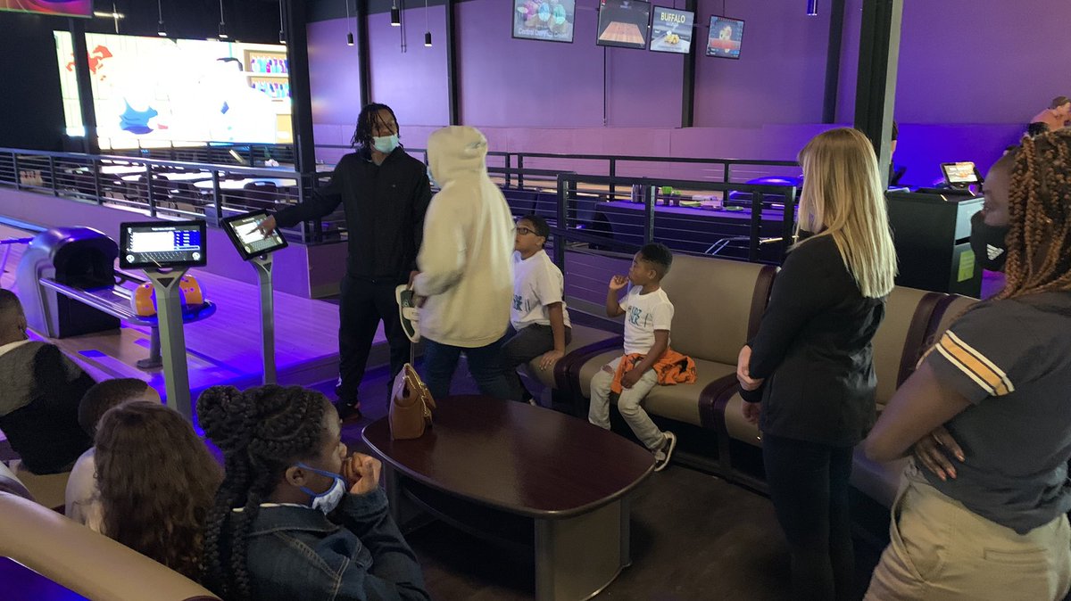 MAB_Springed's tweet image. Day 1 &amp;amp; Day 2 volunteering our assistance to the KIDZINK Enrichment Program here in Columbia, MO. 

First day: Level Up 
Second day: ARC 

Stay tuned for what we will do tonight!