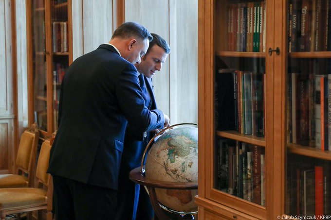 GotfrydKarol's tweet photo. President Macron explains to Poland's President how the rotation of the Earth helps spread the virus #EmmanuelMacronFacts https://t.co/tfby4mRDml