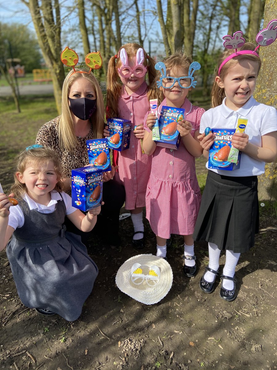 AppleStBarts's tweet photo. Apple Class Easter egg hunt ..... part 1! 🐣 https://t.co/kRepiD7quT
