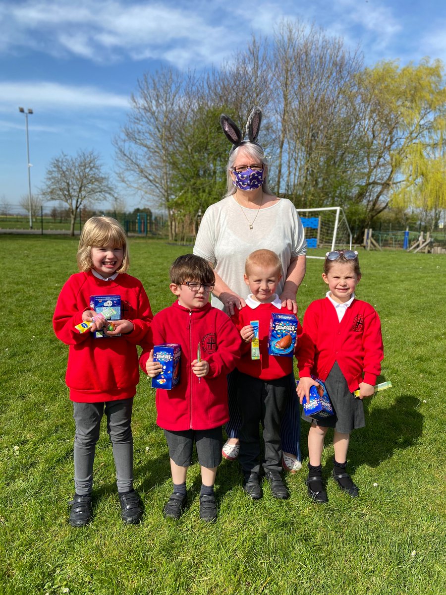 AppleStBarts's tweet photo. Apple Class Easter egg hunt ..... part 1! 🐣 https://t.co/kRepiD7quT