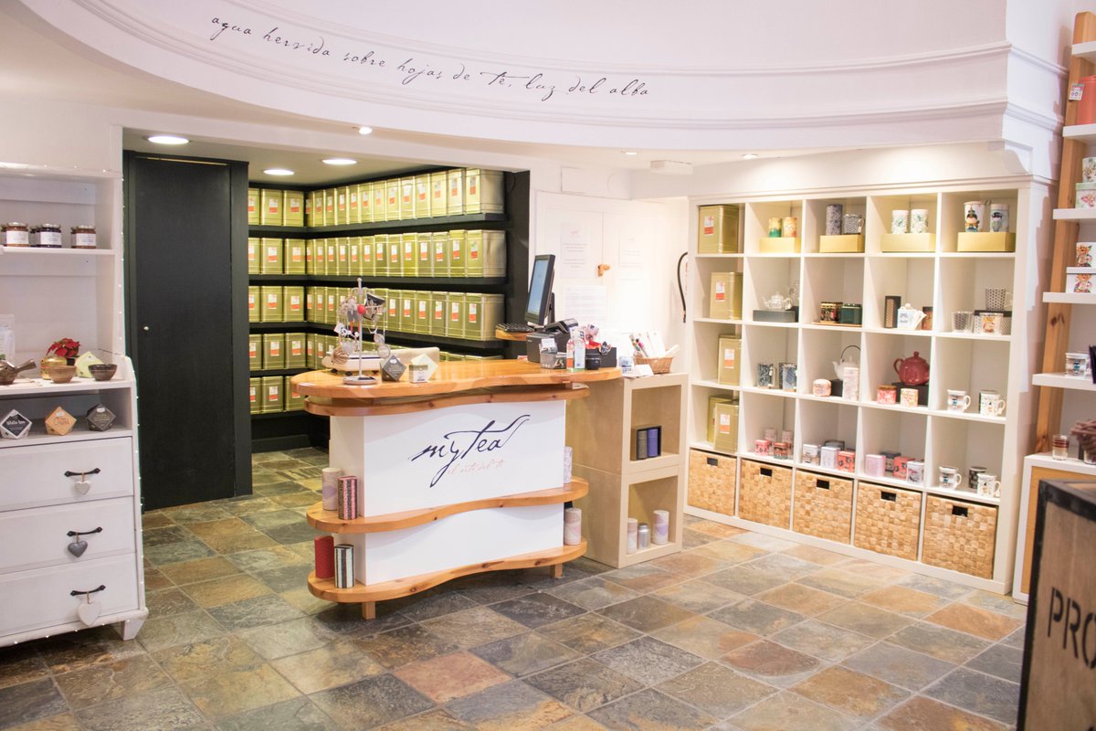 hemenGOSHOPPING's tweet photo. 10 años de MyTea, el Arte del Té 👏🔝
“Todos me decían: monta una tienda de café mejor, aquí el té no va a funcionar”. Claudia apostó en lo que creía 🙌 desde el primer momento, 10 años después My tea se ha convertido en un imprescindible para los amantes del té en #Donostia https://t.co/dh1mpYlJDE