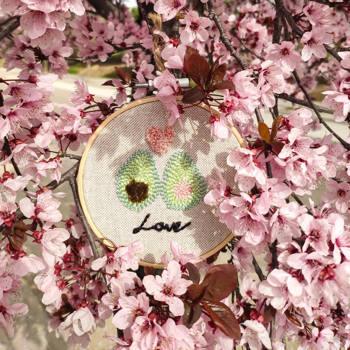 sararello's tweet photo. Spring, lovely season🌸

#embroidery #avocado #love #sararello #handmadeaddiction #cherryblossom #handmadewithlove #nature #photooftheday #bordado #personalized https://t.co/Tt0dAF7epI