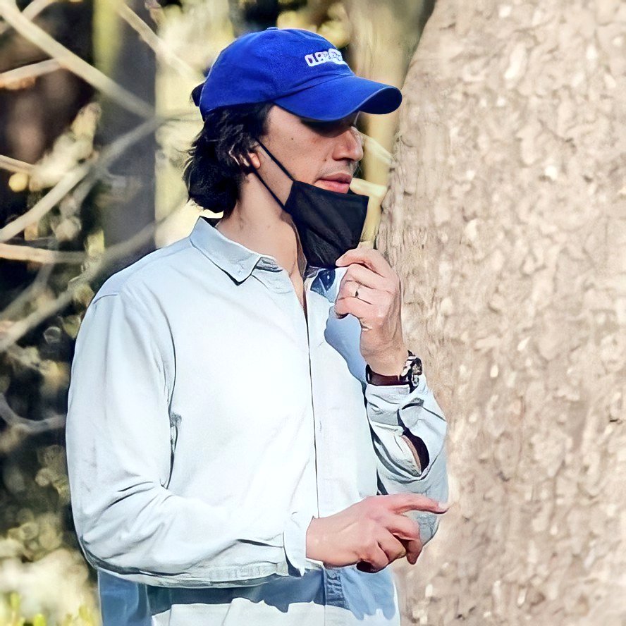 more_driver's tweet photo. Adam Driver spotted in Rome, 28/03 https://t.co/DFSNuFtFej