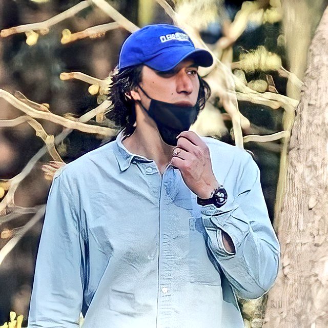 more_driver's tweet photo. Adam Driver spotted in Rome, 28/03 https://t.co/DFSNuFtFej