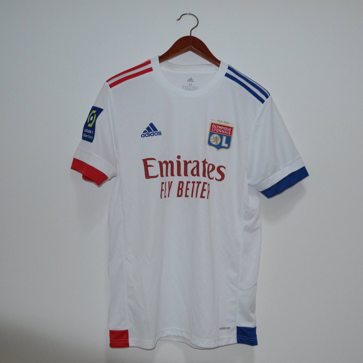 EspoirsduFoot's tweet photo. 🎁 Participer au Green Chelem, c'est aussi l'occasion de tenter de remporter ce maillot @OL signé et offert par @MDembele_10 !

Rendez vous ici : https://t.co/vqYpvefDdw https://t.co/6r0Ms0If6B