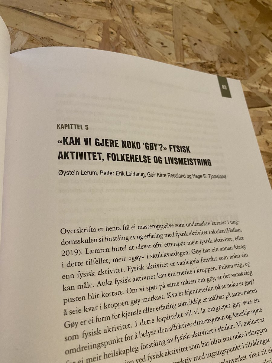 Today I received the anthology where I, together with fantastic colleagues, have written a chapter about physical activity and "funology". The anthology presents different perspectives on health and life skills which is a new interdisciplinary topic in the Norwegian school