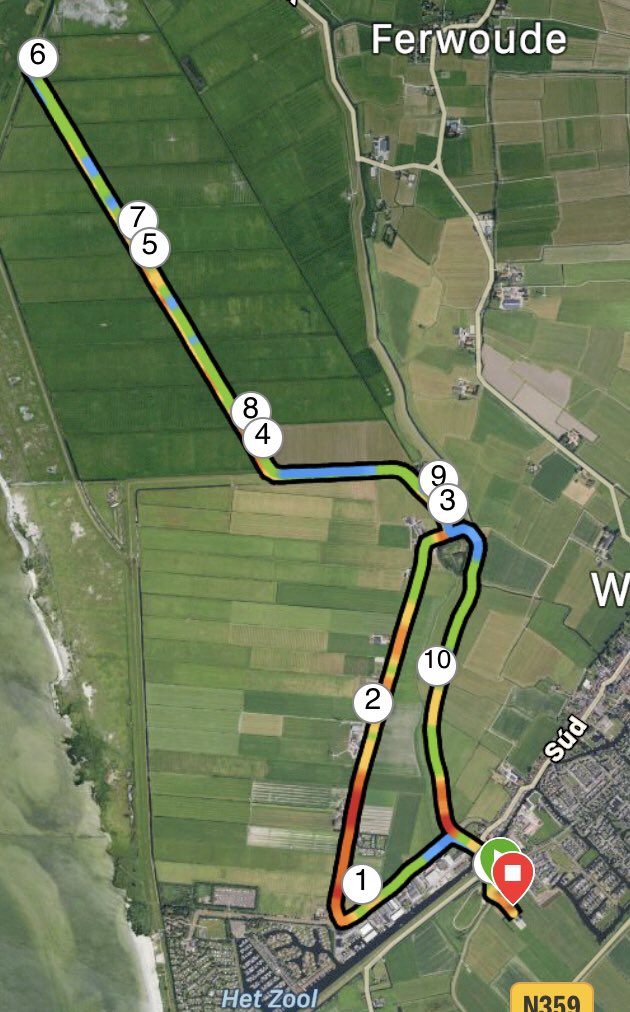 Nei de loop fan snein fan Sleat nei Warkum jûn efkes rêstich útdrave nei it Gaasterstrân, ûnder de wolken fleanende gânzen troch, hearlik draverswaer