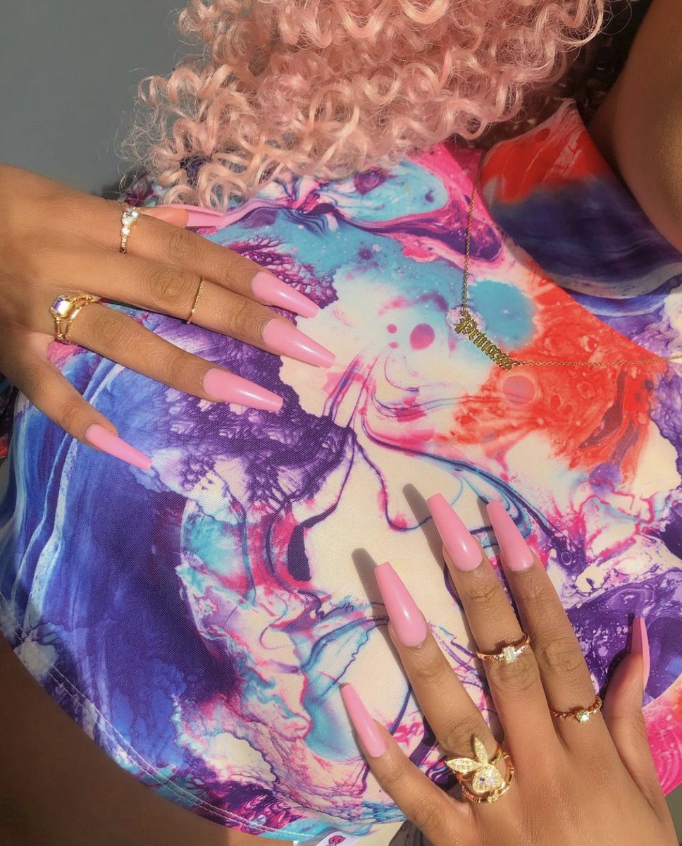 BlueberryMilkCW's tweet photo. Have you checked out the Y2K playboy items on the site yet babe?! 💖✨ Here’s one of our angels @bubblesjasmine_ styling the playboy ring in gold 😍 https://t.co/hH8GGlK3lh