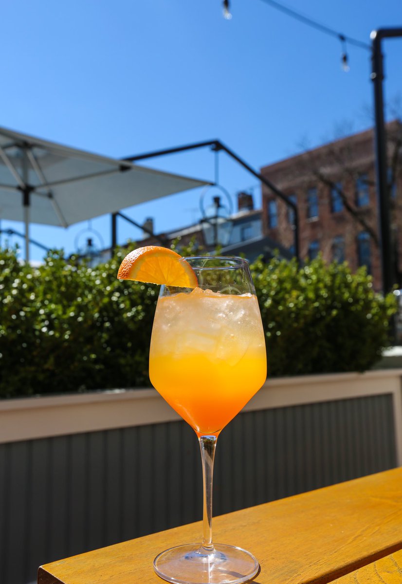 The_Choptank's tweet photo. We have an epic lineup of new spring cocktails coming to #TheChoptank🍹
Starting tomorrow, you can try the “Honky Dori” with wheatley vodka, aperol, prosecco and passion fruit🌸 https://t.co/HTg3tPTOro