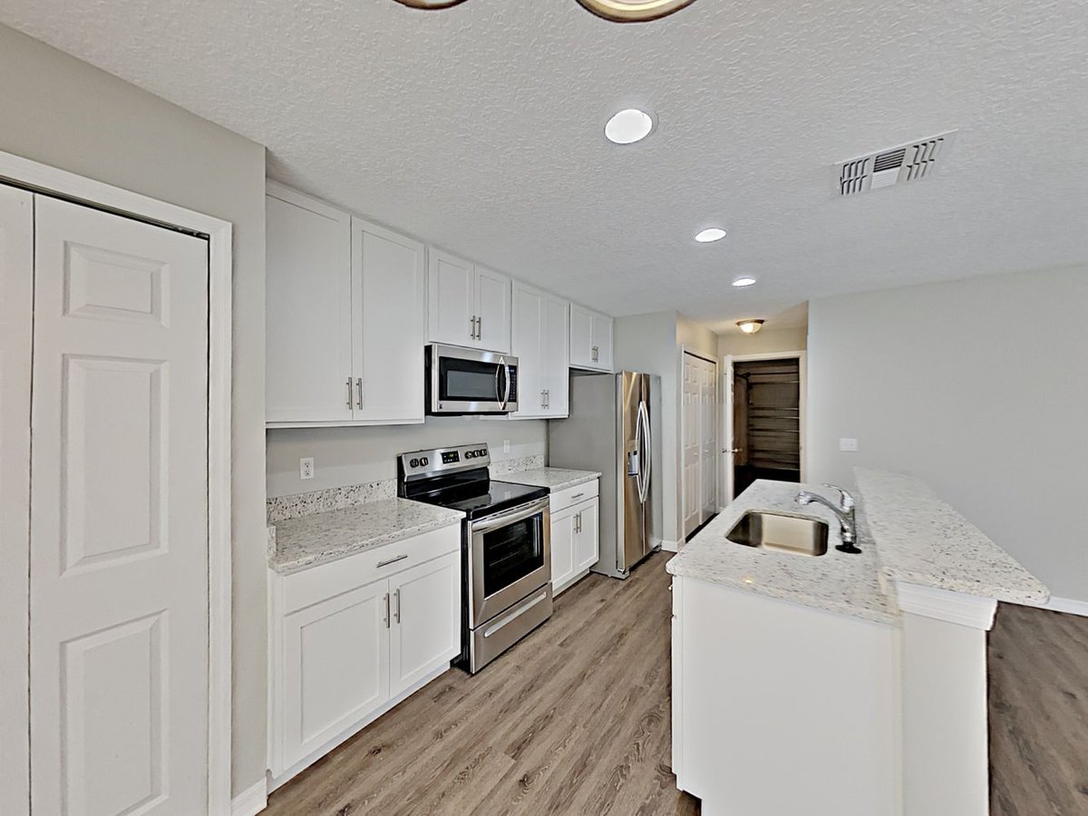 Don’t miss this charming three-bedroom home in the sunshine state! This airy updated home offers an open-concept kitchen and living space for easy entertaining and quality time with your family. Find your new home today! bddy.me/2QH3paX