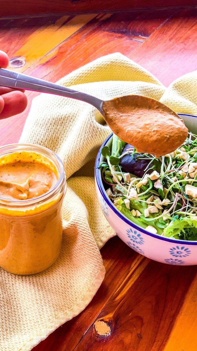 Keep these on hand for homemade salad dressings on the fly:⁠
⁠
✨ Olive oil⁠
✨ Vinegars: balsamic, apple cider
✨ Mustard⁠
✨ Fresh/dried herbs: parsley, basil, thyme, oregano, dill⁠
✨ Lemons⁠
✨ Pure maple syrup or raw honey⁠

l8r.it/2lgJ