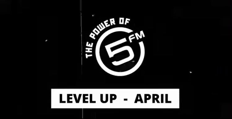 BB_Mooketsi's tweet photo. 🙏🏽🚀🚀

We’ve got date every weekend between 22:00-01:00 on @5FM 

Let’s rock!! 🙏🏽 https://t.co/Lwxcg3gm7W