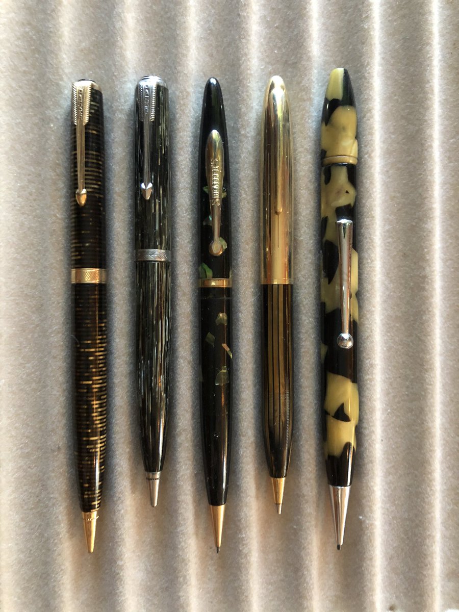 NeilsPens's tweet photo. Happy Pencil Day! @NeilsPens #fountainpens #vintagepens #vintagepencils #pencils #pencollecting #pencilcollecting #pengeeks #penshows https://t.co/S6JLOBjCxo