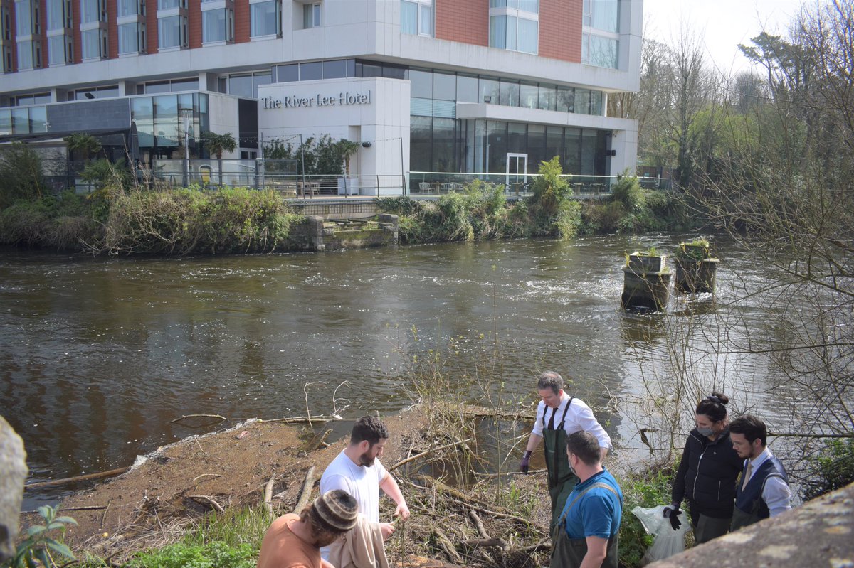 Today, our team are working alongside <a href="/greenspacescork/">Green Spaces For Health</a> in planting willow trees along the weir &amp; removing rubbish from the riverbank. GSFHC work alongside a number of businesses &amp; we hope to support GSFHC &amp; the great initiatives they work on this year and beyond.