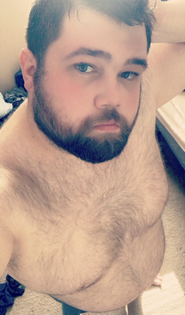xyeguy27's tweet photo. #TummyTuesday #gay #gaybear #beard #gaycub #gaybeard #bear #bearsgay #beardtwitter #gayguy https://t.co/Npfp1c07Bz