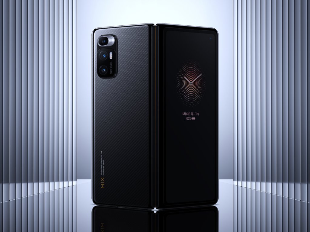 TechyPreacher's tweet photo. MI MIX Fold Launched 👇

8.01" 2K+120Hz OLED Display
External: 6.05" (2520 x 840) 90Hz  AMOLED Display
Snapdragon 888
5g
Extended: 7.62mm thick
Folded: 17.2mm thick
WiFi 6
108+13+8MP 
20MP Front
5020mAh battery
67W ⚡
Side mounted F-S
Quad Speakers (Harman Kardon)
LPDDR5 https://t.co/jf0AWGECS7