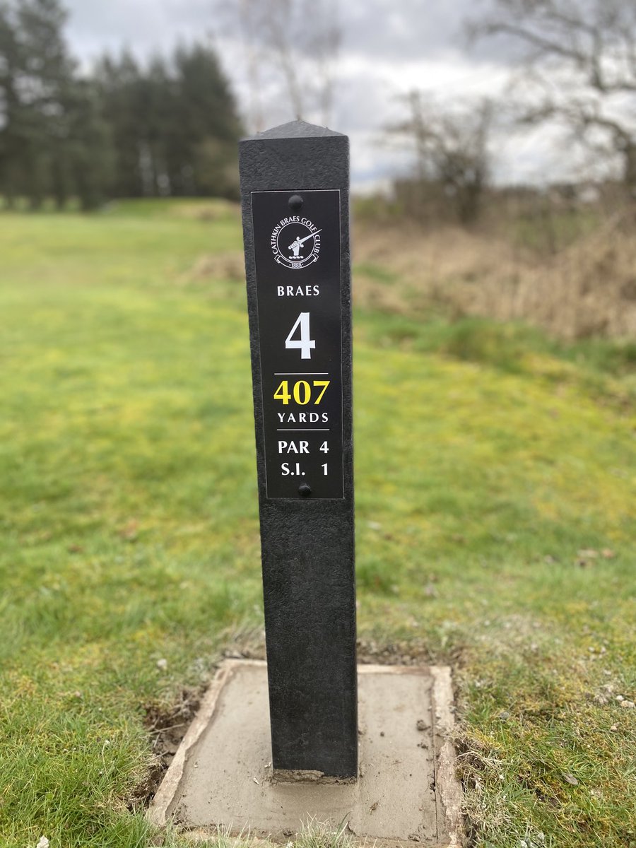 Cathkin_Greens's tweet photo. Say hello to the new tee signage from eagle signs..... big shift from the staff today....all 18 in 👏nice 👍 https://t.co/rVWcG8cmhC