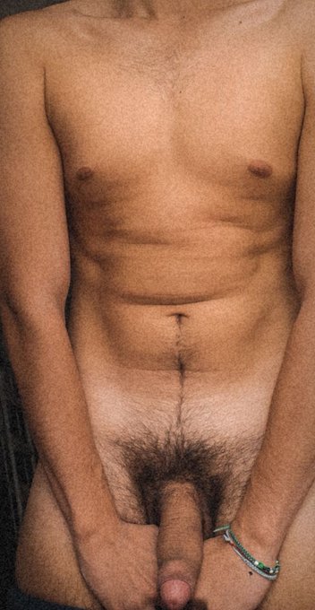 3 pic. #hottwinks https://t.co/Z9Jh0vfNFX
