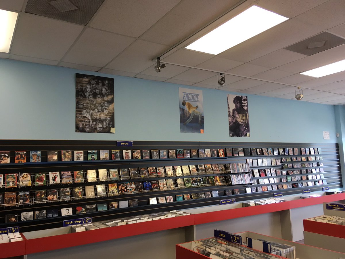 cdtraderdavie's tweet photo. The posters are coming down, so if you claimed one now is the time to come in and get it. Tomorrow is our last day! https://t.co/yJ77av5nx1