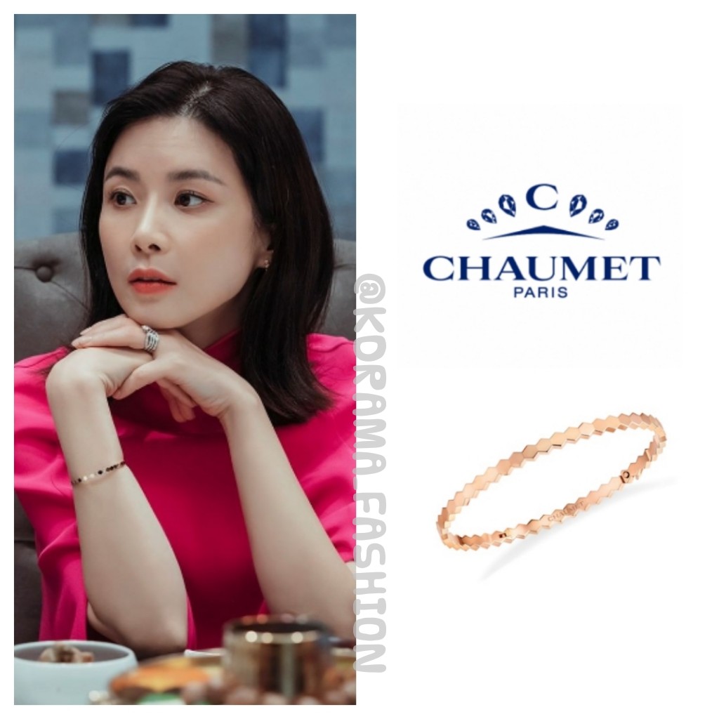 Lee Bo-Young wore CHAUMET Bee My Love Bracelet, Rose Gold €4,690 in TVN Drama update on upcoming drama, Mine. #leeboyoungstyle #leeboyoungfashion #MINE #minedrama #kdrama_fashion #CHAUMET...