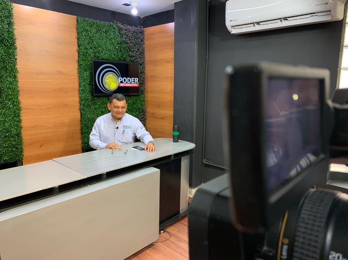 XHVXTabasco's tweet photo. #EnVivo | Rechaza @Pedrogabrielhgo buscar una diputación por la vía plurinominal. 

📻#PoderInformativo 89.7 FM https://t.co/KZi9nwvN9k