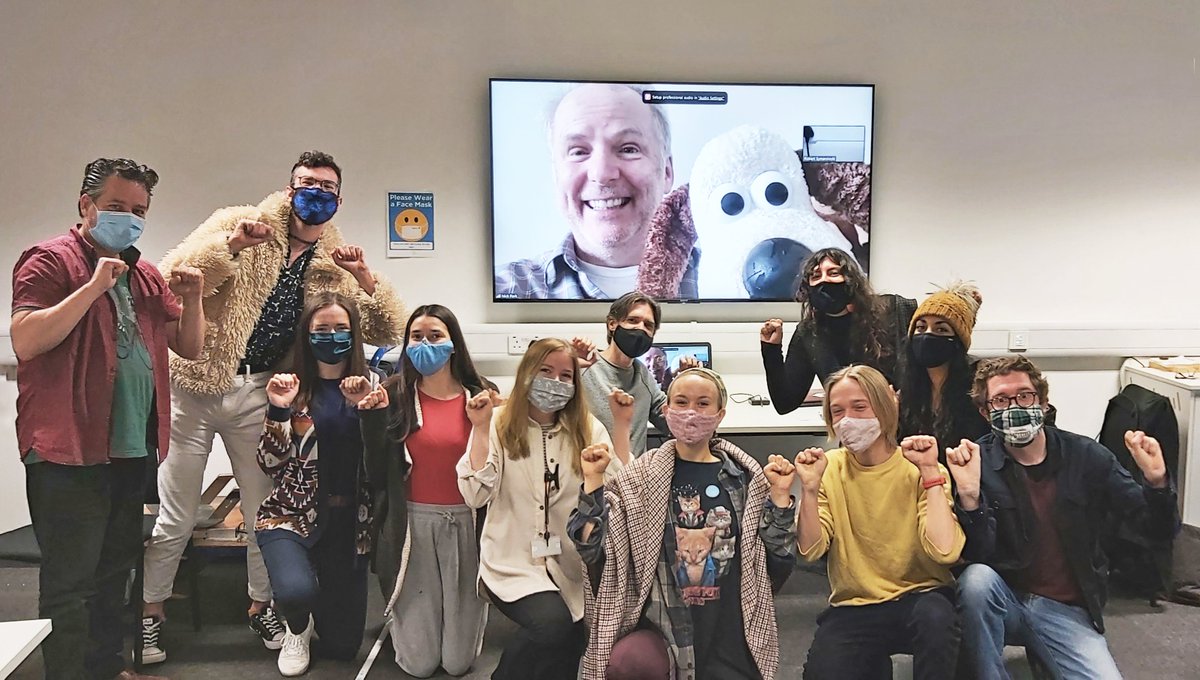 NFTSFilmTV's tweet photo. The @NFTSFilmTV #DirectingAnimation students were enjoying their Stop Motion Workshop with @aardman Key Animator @trickfilm99 when 2 very special guests made a surprise appearance...NFTS Alumnus Nick Park & Gromit zoomed back to NFTS for an hour long Q&A with the students!
#NFTS https://t.co/gVkcDuX1e7