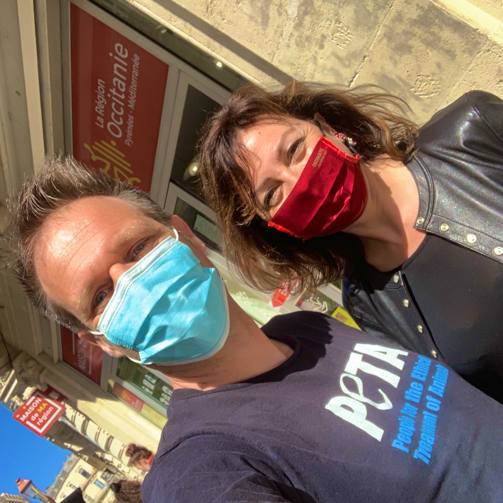 S’il n’y a pas mon chien au paradis, alors je veux aller où il est allé.
En attendant, je veux recueillir en <a href="/Occitanie/">Région Occitanie</a> ses congénères abandonnés.
Merci <a href="/CaroleDelga/">Carole Delga</a> d’implanter Anymal : un projet unique, éthique, innovant.