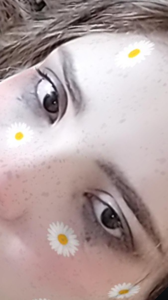 Chon 𖧵✿𖧵⁷ tweet media